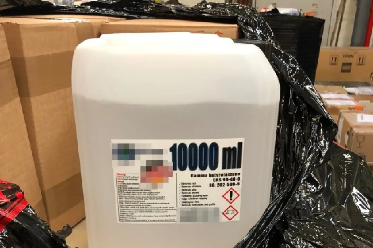 Endstation Zoll - Ecstasypillen statt Legosteine und Pyro-Fackeln im Töfflianhänger