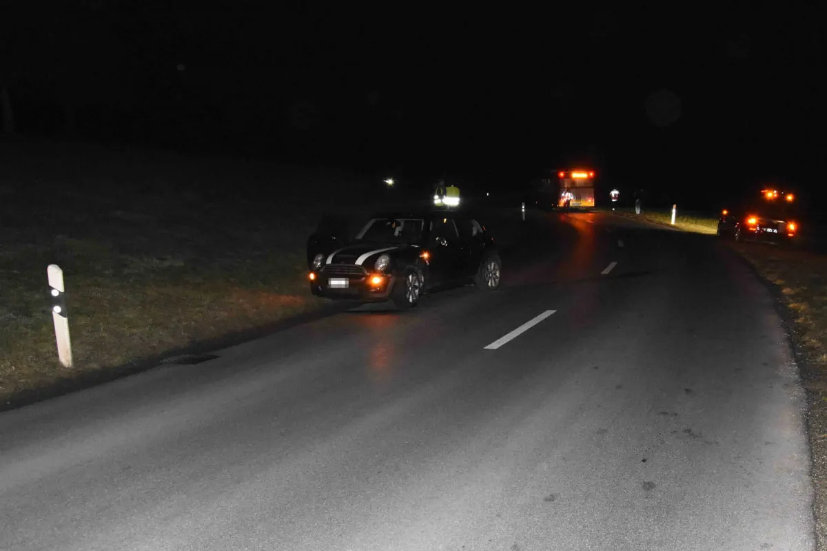 Zuckenriet SG - Unfall nach Überholen trotz Gegenverkehr
