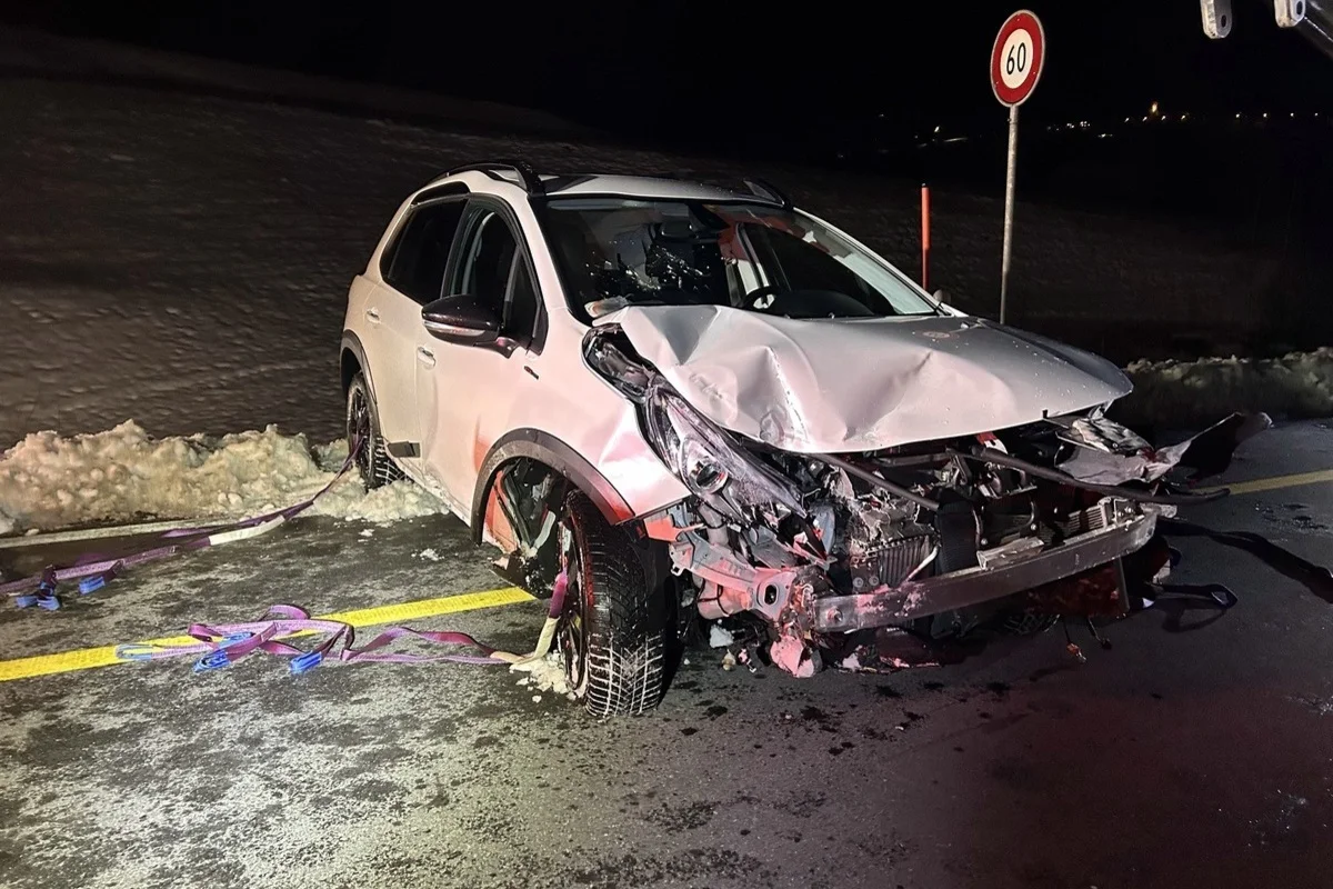Unfall in Niederteufen AR – Senior stürzt mit Auto Hang hinunter