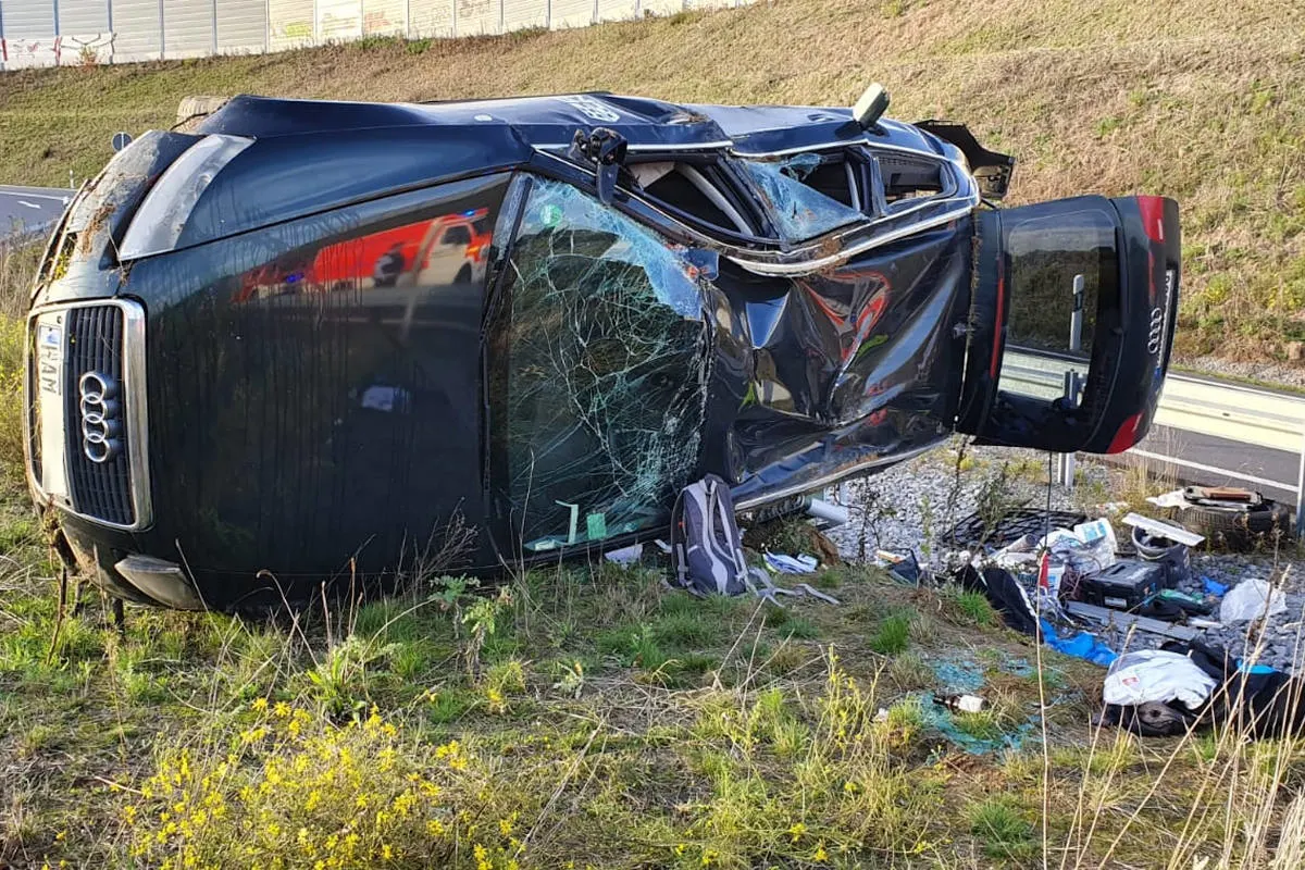 Velbert - Feuer, Unfall und ein weißes Pulver