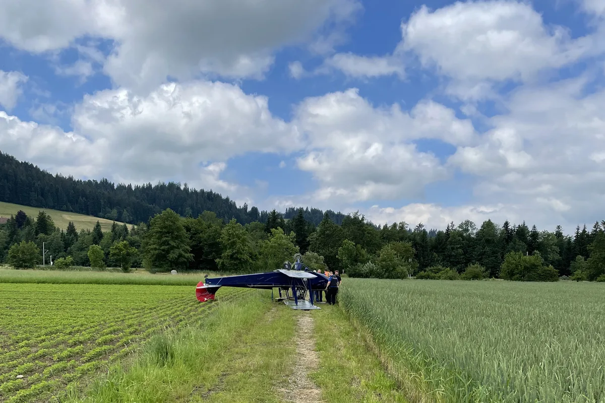 Ranflüh BE - Kleinflugzeug während einer Notlandung verunfallt