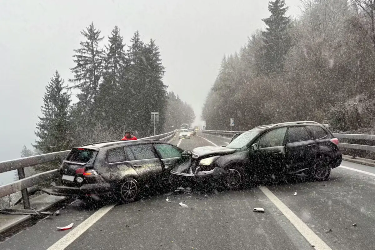Bönigen BE – Fünf Verletzte bei Unfall auf der A8