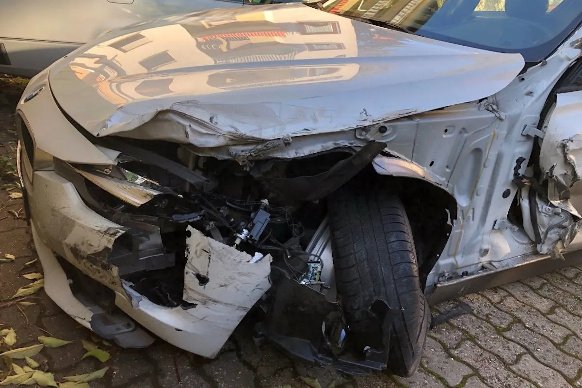 Unfall auf der A8 bei Pirmasens – LKW flüchtet nach Verkehrsunfall