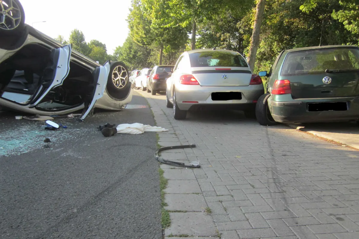 Worms - Spektakulärer Selbstunfall wegen tiefstehender Sonne!