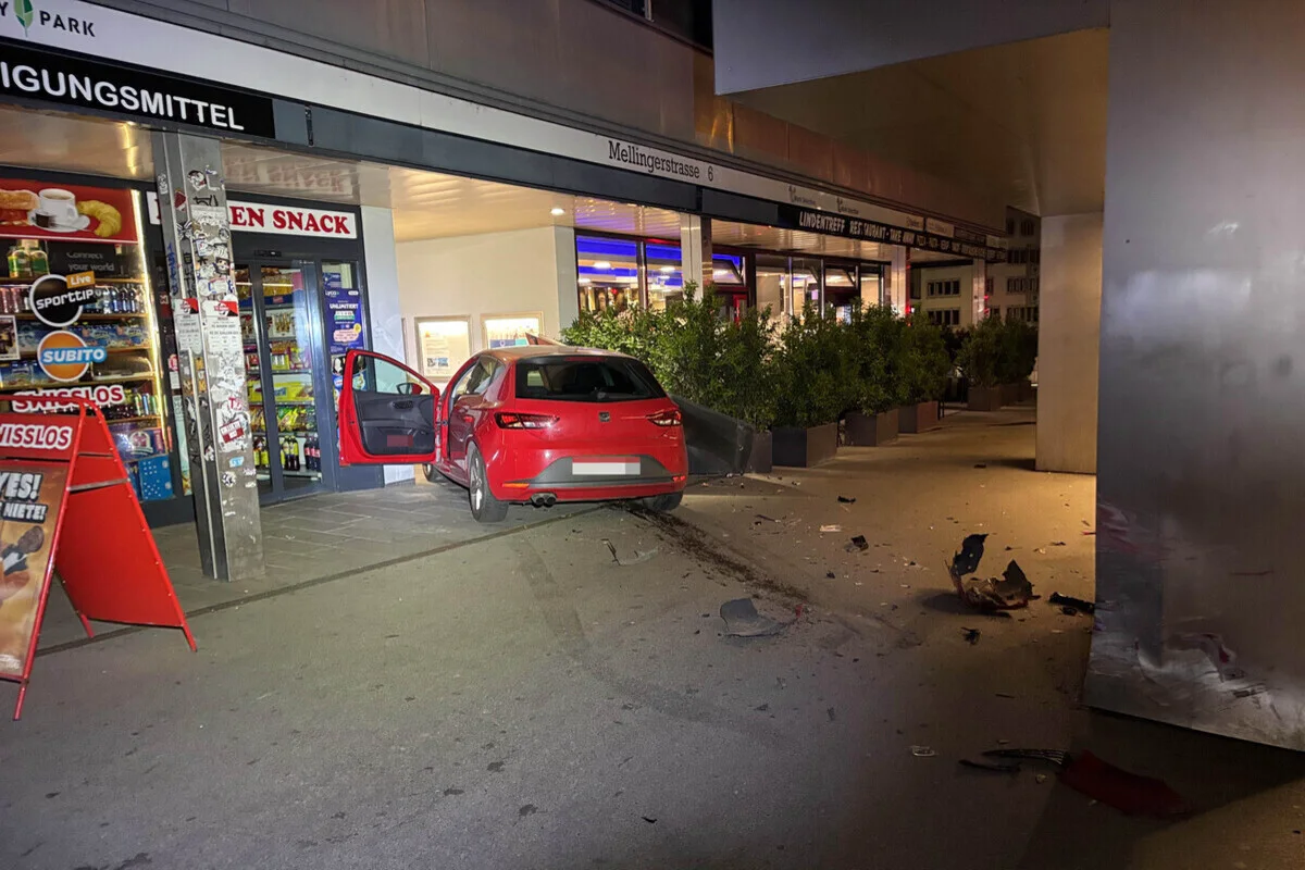 Baden AG – Unfall wegen Sekundenschlaf