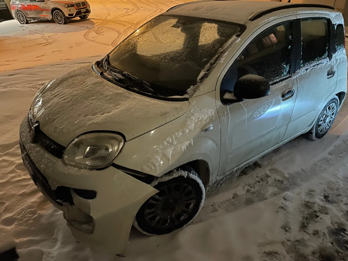 Schachen bei Herisau AR – Auf schneebedeckter Strasse verunfallt