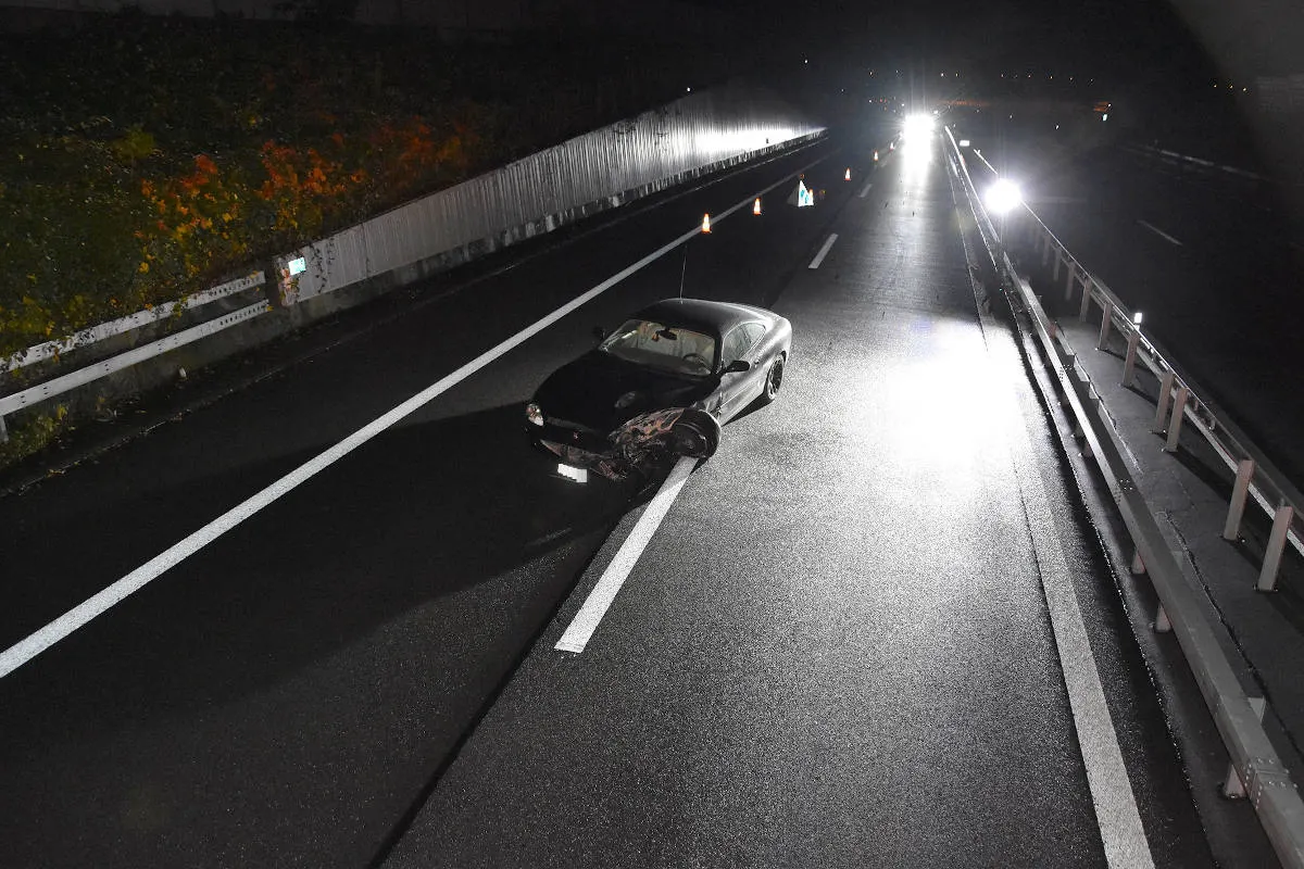 Unfall auf der A2 bei Buochs NW – Fahrzeug nach Selbstunfall auf der Autobahn zurückgelassen