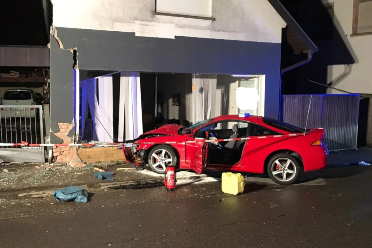 Verkehrsunfall mit schwerstverletzten Personen