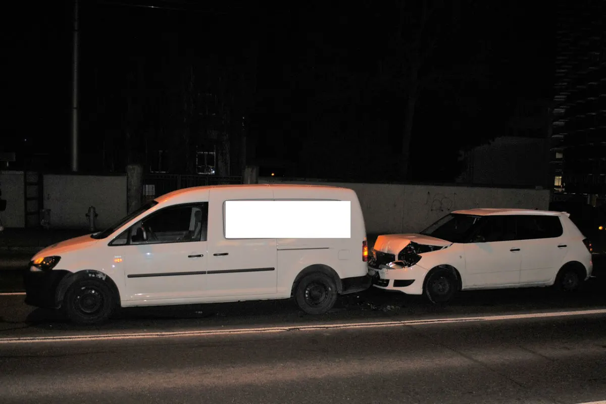 Stadt Schaffhausen -  Auffahrkollision zwischen zwei Personenwagen