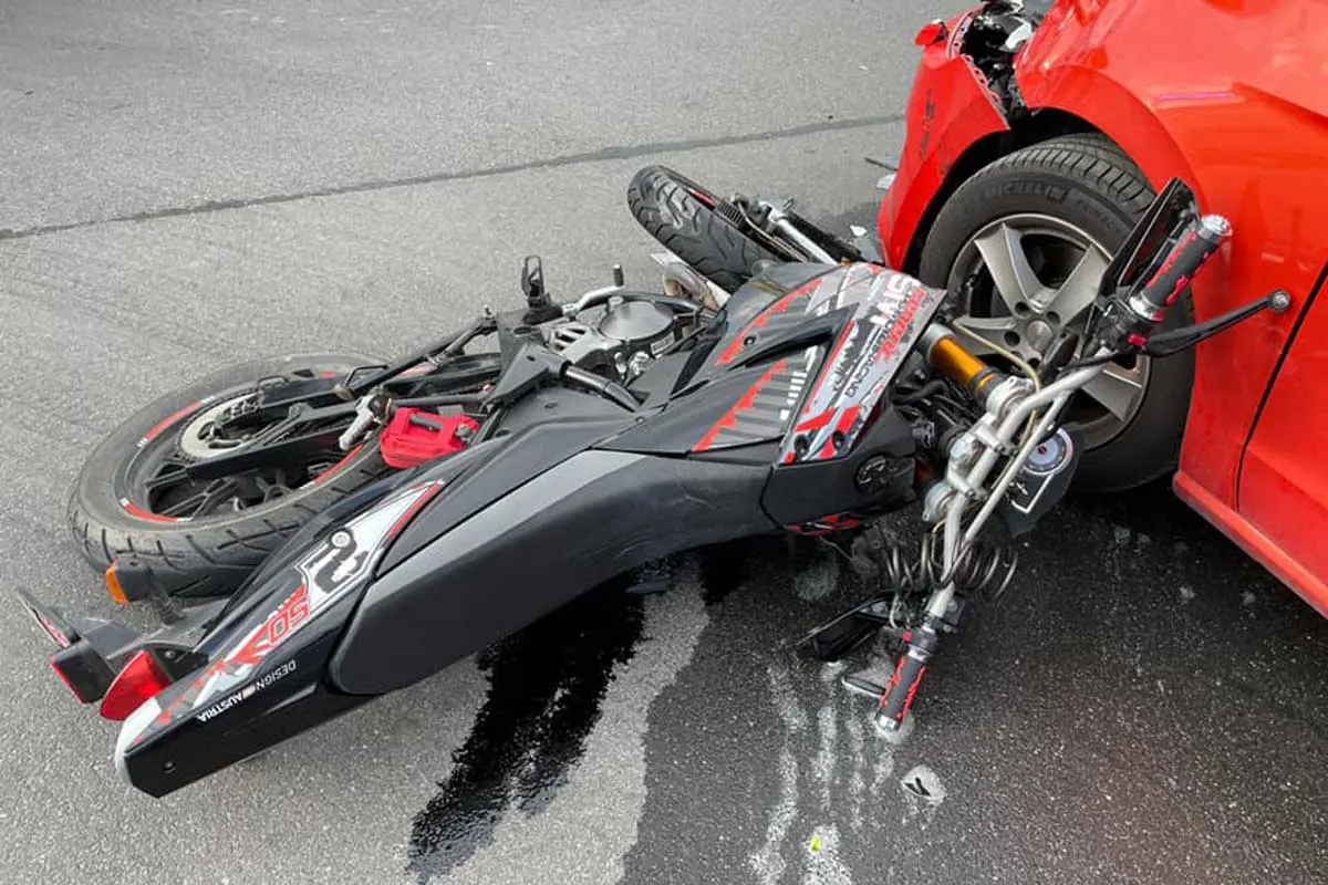 Ennsdorf - Moped krachte in PKW