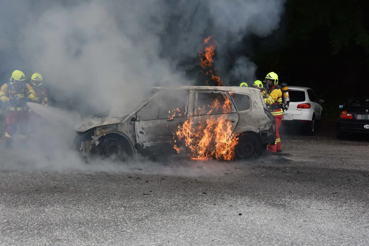 Ricken SG – Auto in Brand geraten
