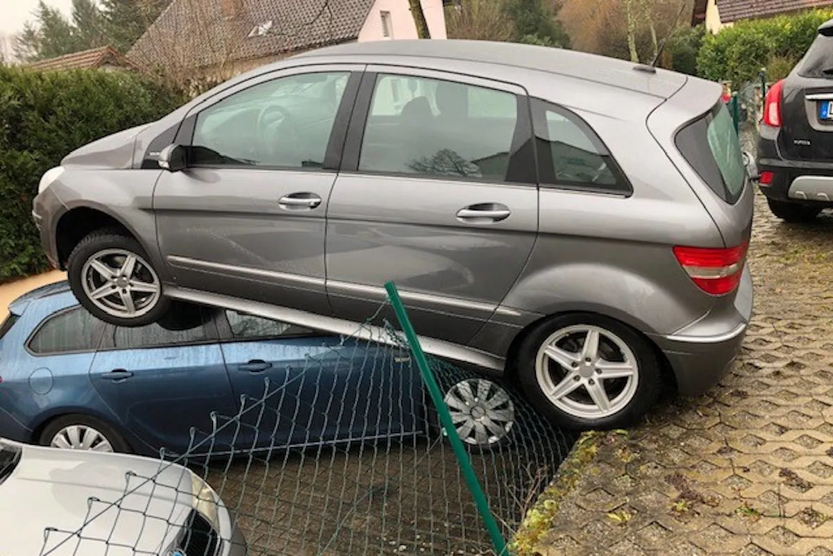 Landau-Godramstein – Verkehrsunfall nach missglücktem Wendevorgang