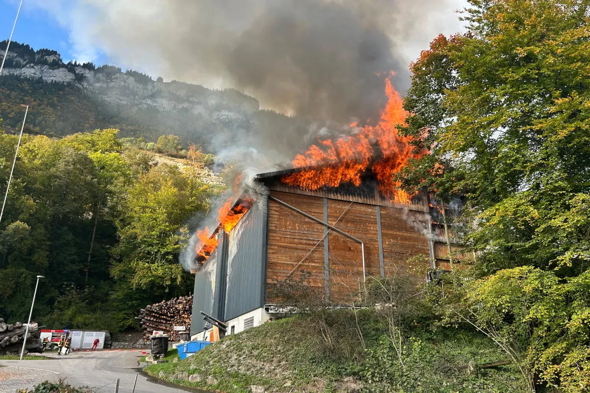 Ringgenberg BE – Brand in Pelletfabrik 