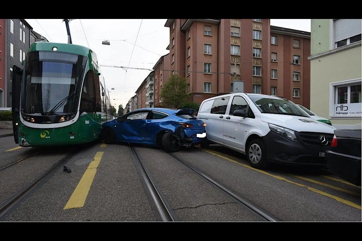 Basel BS - Unklarer Unfallhergang