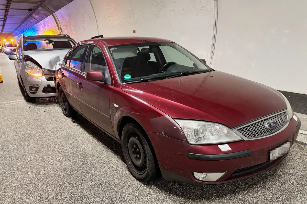 Eptingen BL – Zehn Kilometer langer Stau auf der A2 nach Panne und Auffahrkollision 