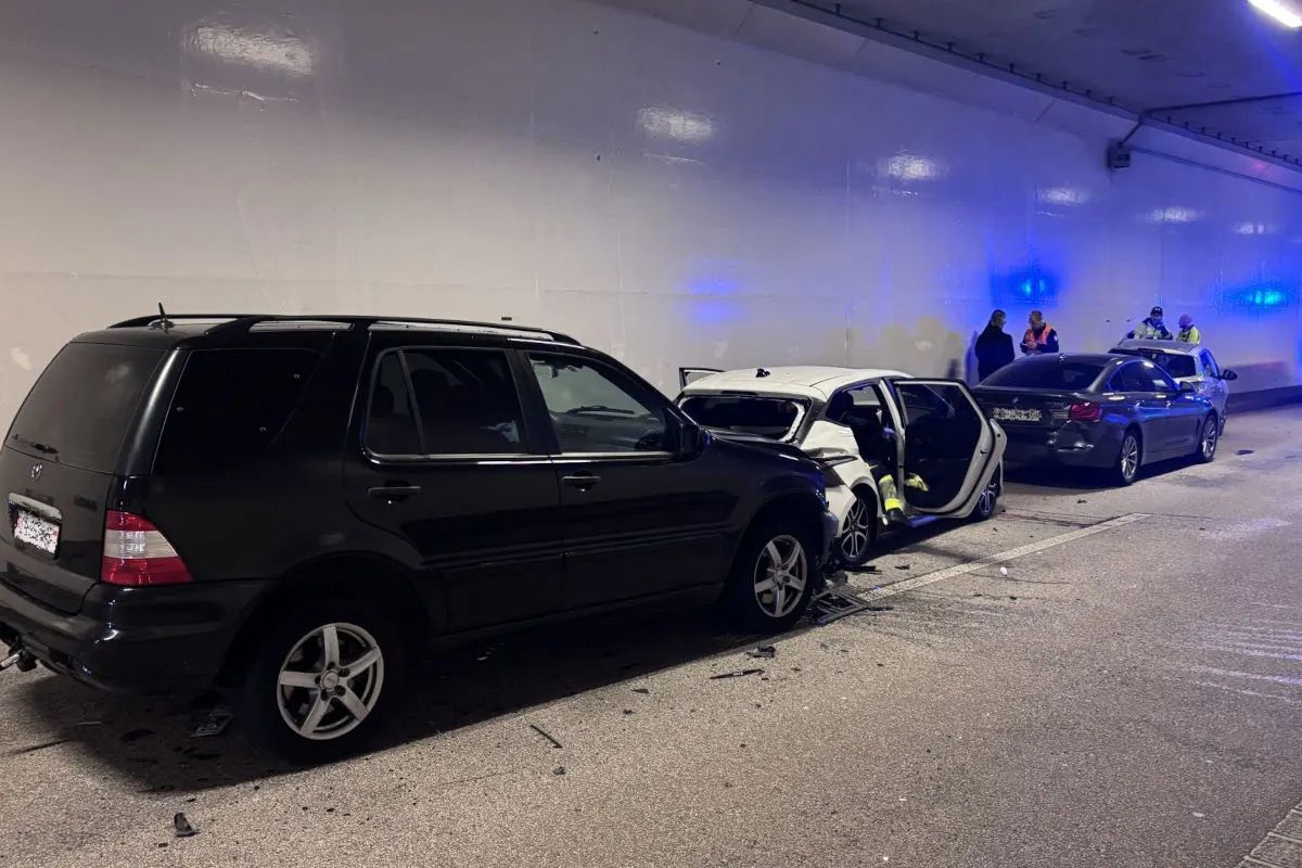 A22 Liestal BL – Vier Verletzte bei Unfall im Tunnel