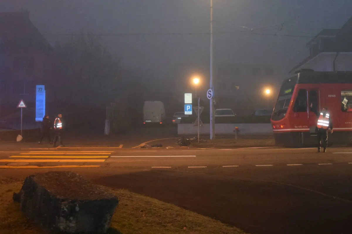 Solothurn SO - 16-jähriger Schüler kollidiert auf dem Mofa mit dem Zug!