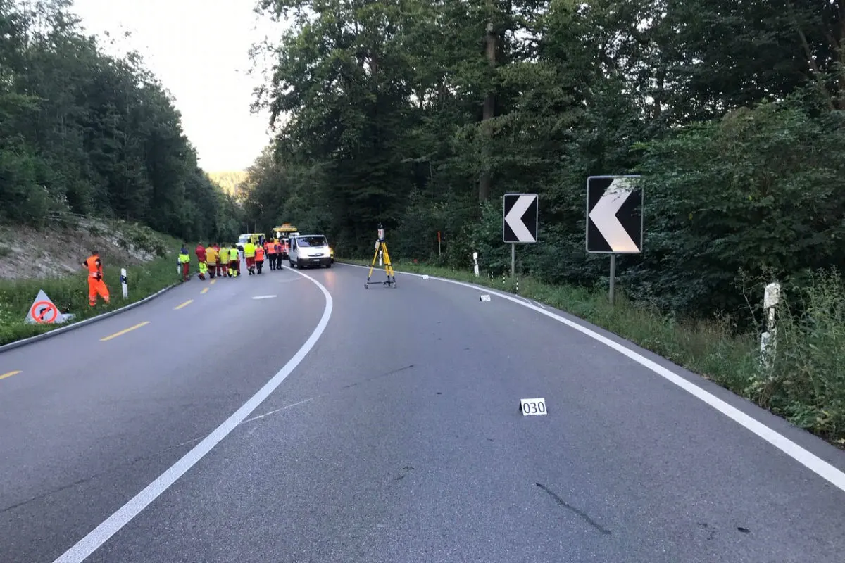 Brütten ZH -  Schwerer Unfall mit einem entwendeten Motorroller