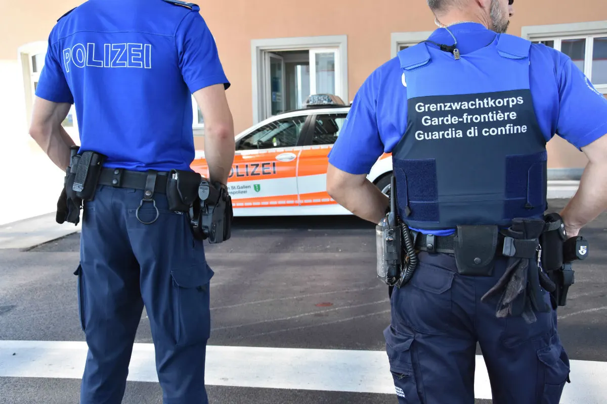 Sevelen SG - Grosskontrolle auf Autobahn A13