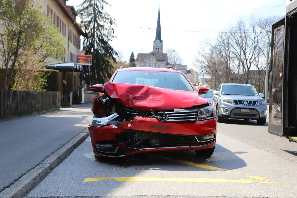 Stadt St.Gallen – Auffahrkollision mit erheblichem Sachschaden