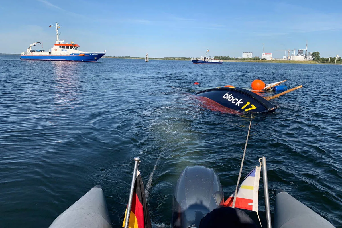 Waldeck - Segelkutter in der Wismarbucht gekentert - 11 Personen gerettet