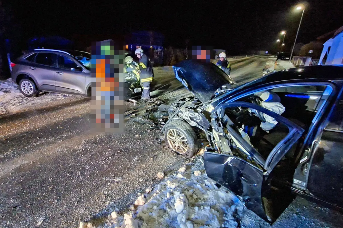 Niederedlitz – Zwei Verletzte nach Unfall