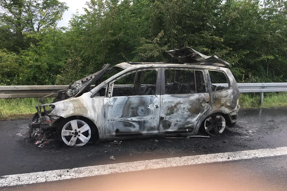 Fulda – Fahrzeug auf der A7 ausgebrannt