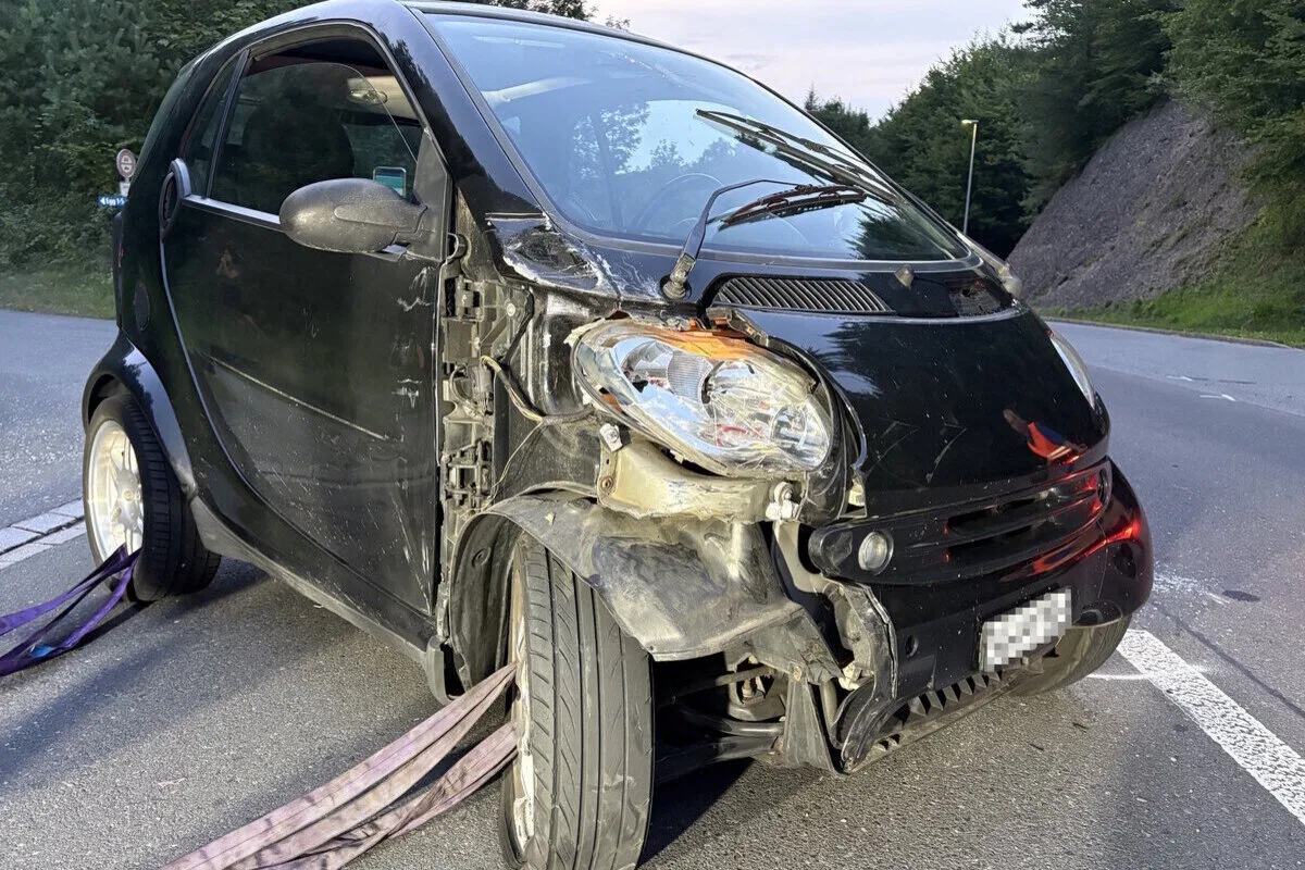 Ermenswil SG – Auto kippt nach Auffahrunfall um 