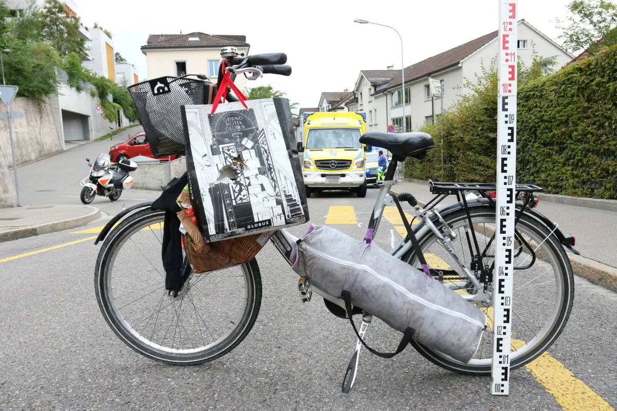 St.Gallen SG - Mann stürzt vom Fahrrad