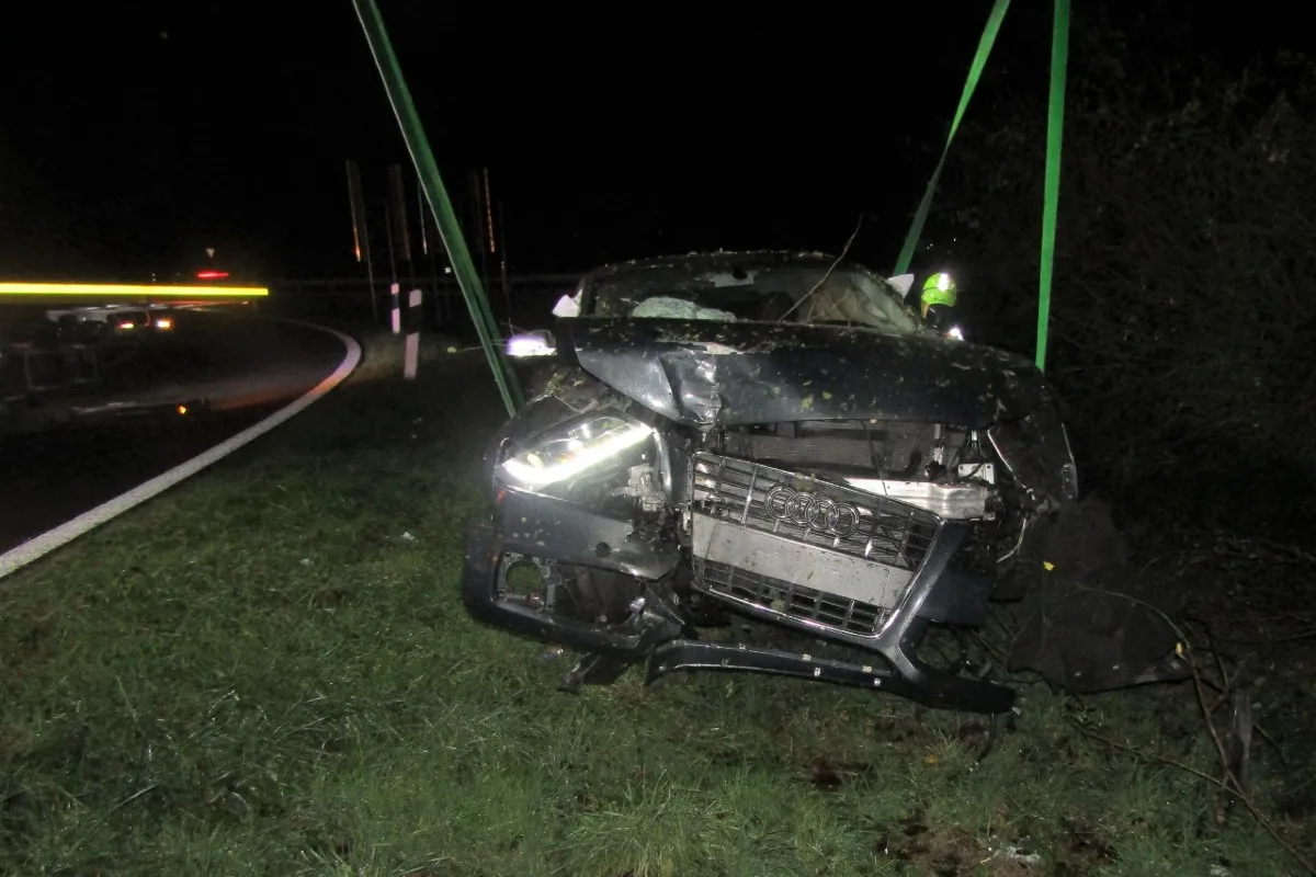 Benken SG - Kontrolle über Audi verloren und auf A3 verunfallt 