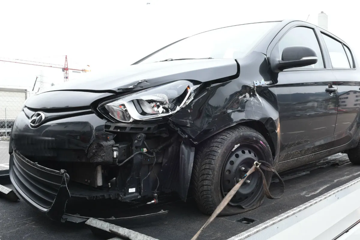 Dierikon LU - Kollision zwischen zwei Autos – zwei Personen verletzt