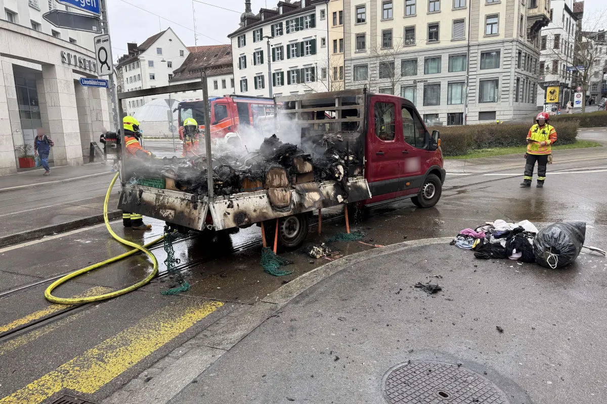 St.Gallen – Brand auf Ladefläche eines Lieferwagens
