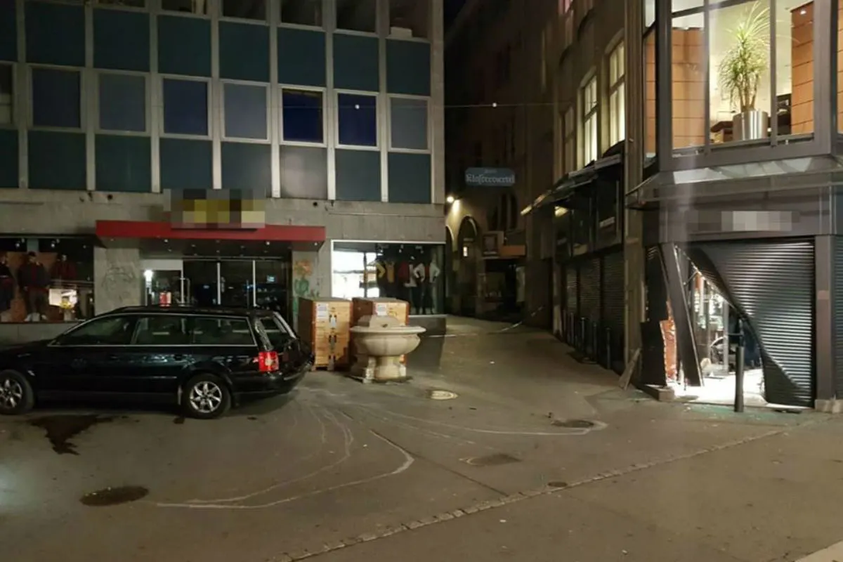 St. Gallen SG - Rammbock-Einbruch in Juweliergeschäft - Zeugenaufruf