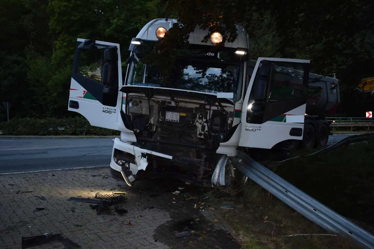 Pollhagen - Schwerer Verkehrsunfall - Rettungshubschrauber im Einsatz