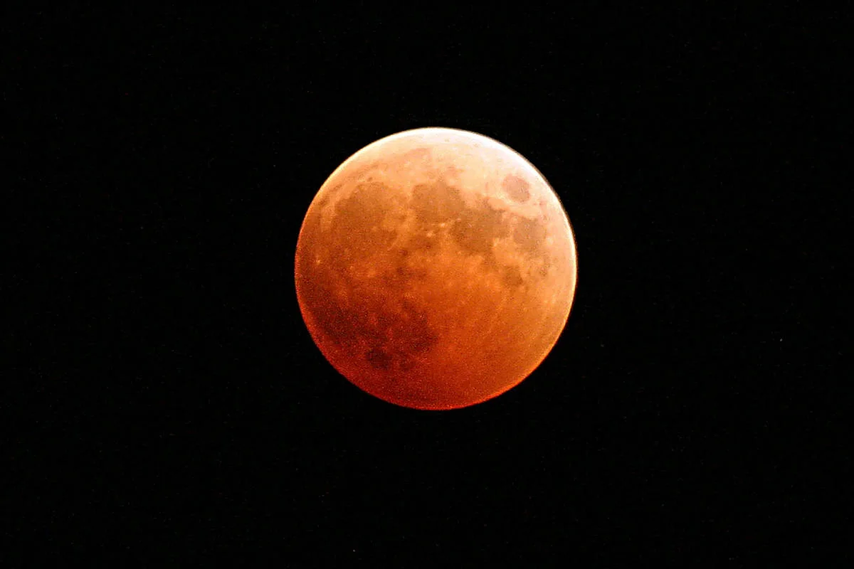 Mondfinsternis vor allem in den Alpen und im Süden zu beobachten