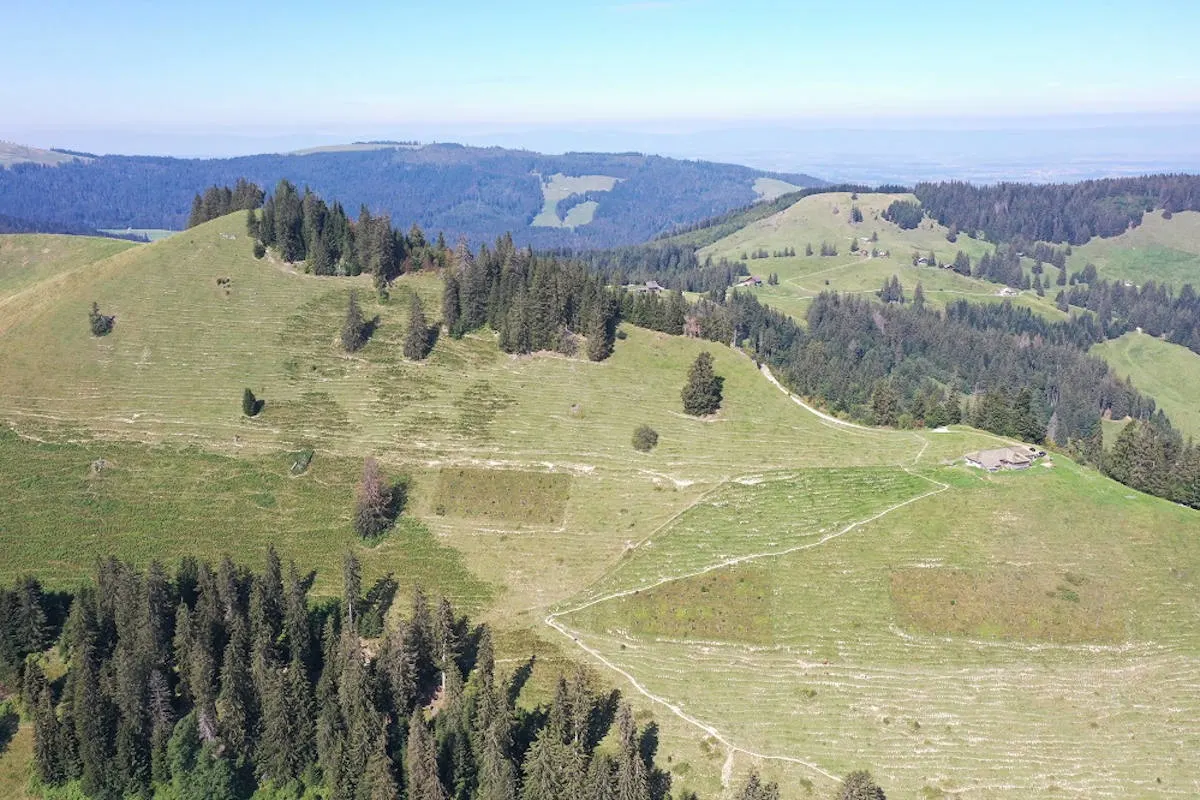 Moléson-sur-Gruyères FR – Hang hinab gestürzt und schwer verletzt