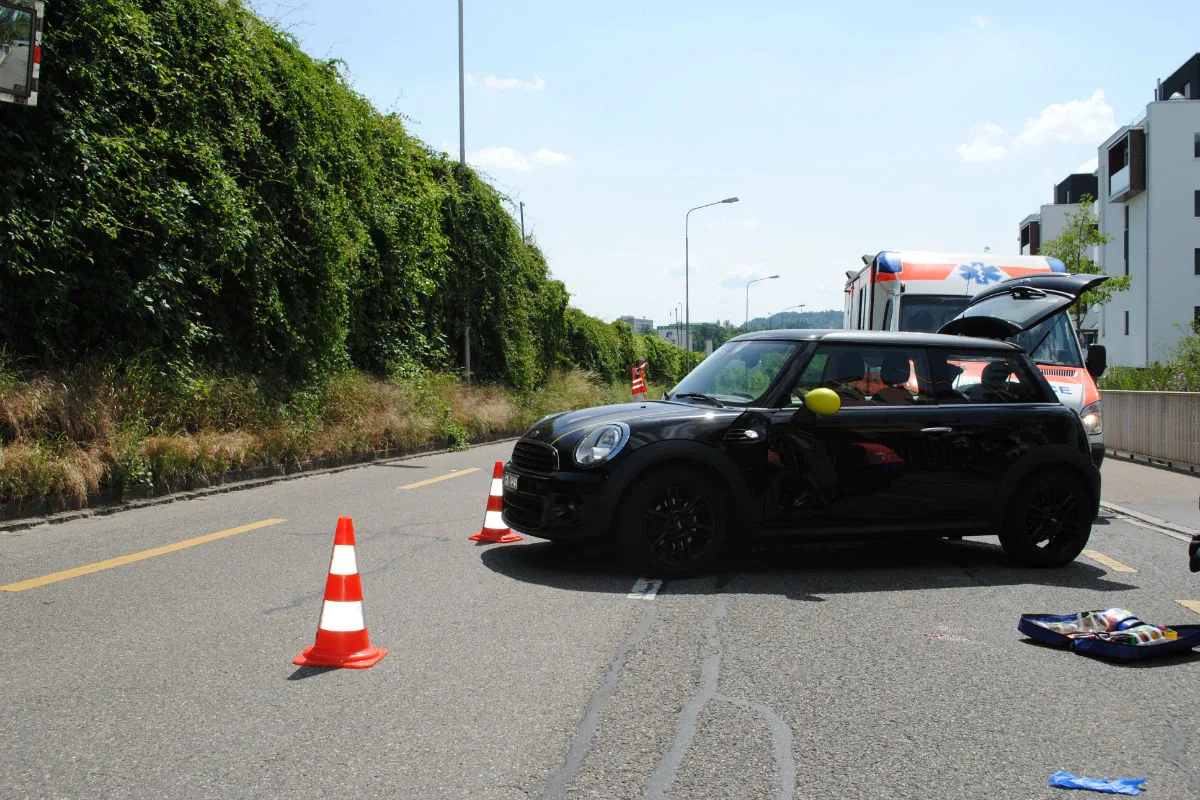 Schaffhausen SH - Velofahrer bei Kollision verletzt