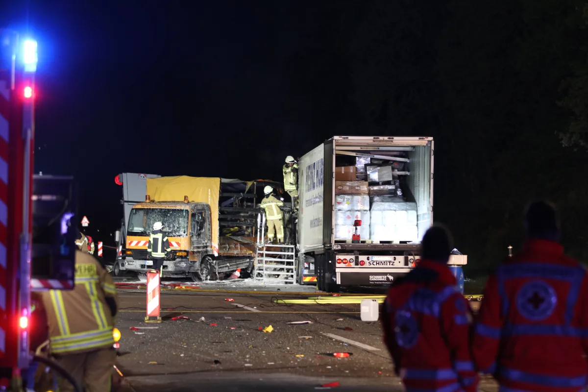 Neustadt A3 - Nach Unfall geht LKW in Flammen auf