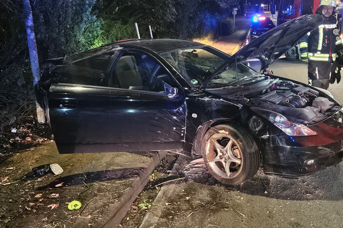 Breckerfeld NW – Vier Verletzte bei Alleinunfall