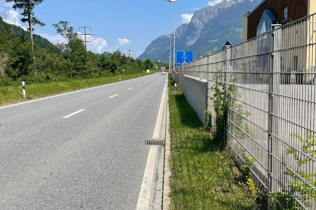 Gefährliche Aktion in Zizers GR - Mehrere Schachtdeckel auf der Tardisstrasse entfernt