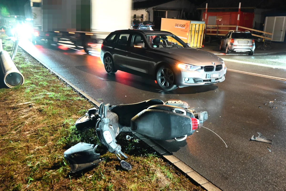 Eggersriet SG – Zusammenprall zwischen Auto und Motorrad