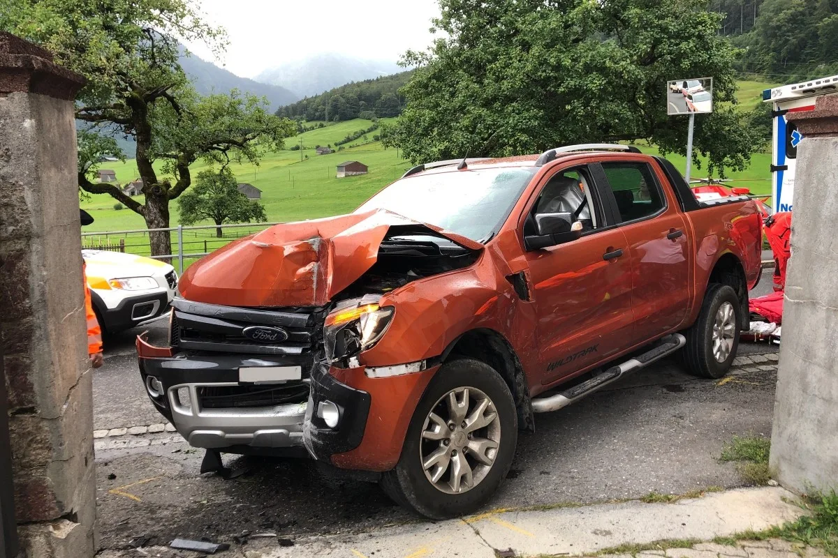 Schwerer Unfall in Glarus  - 32-jähriger Mann war nicht mehr ansprechbar