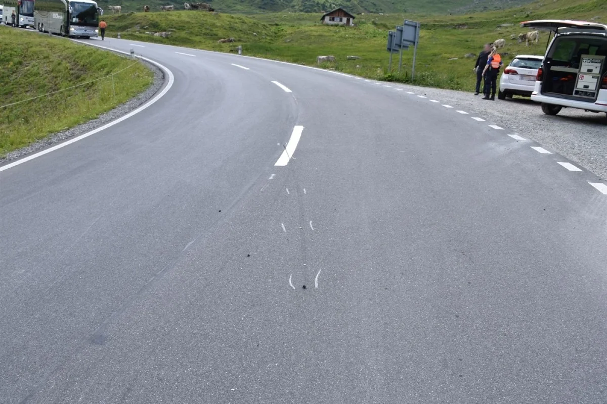 Tschamut GR - Verkehrsunfälle am Oberalppass