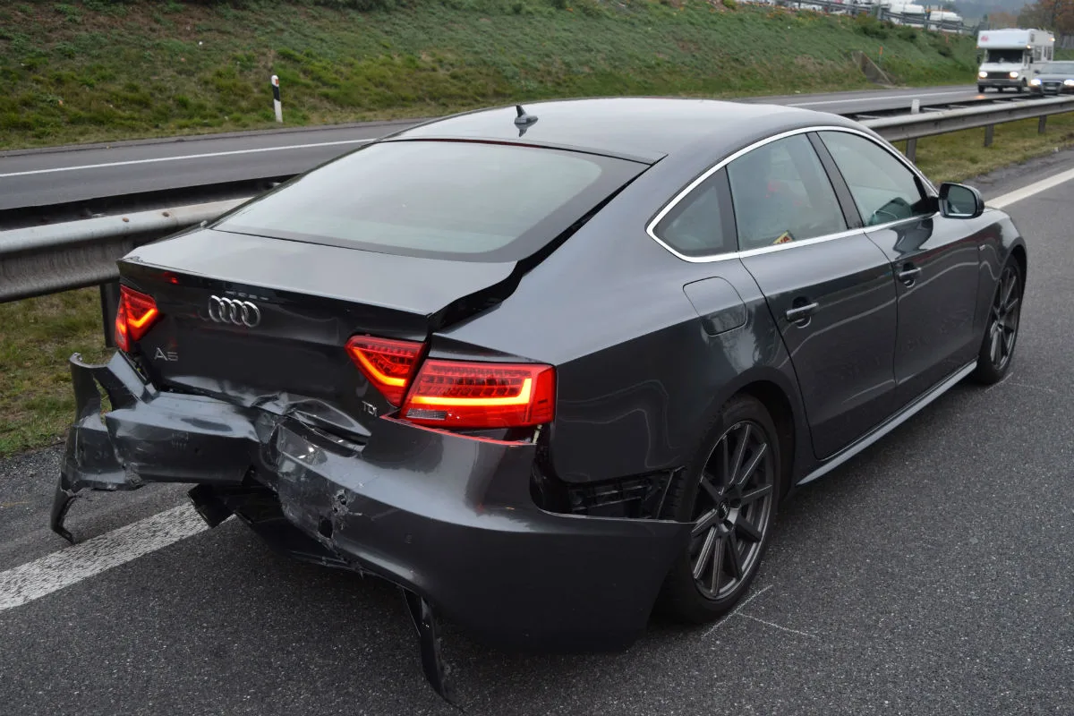 A2/Neuenkirch LU - Zwei Verletzte bei Auffahrkollision 