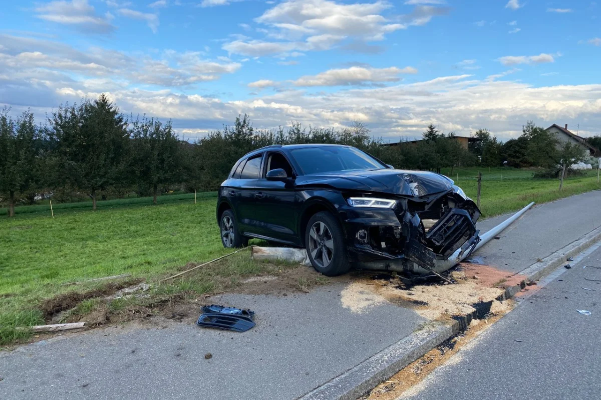 Erlen TG - Junger Autolenker schläft während dem Fahren ein
