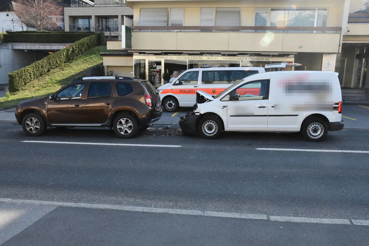 Vaduz FL – Auffahrkollision mit Totalschaden
