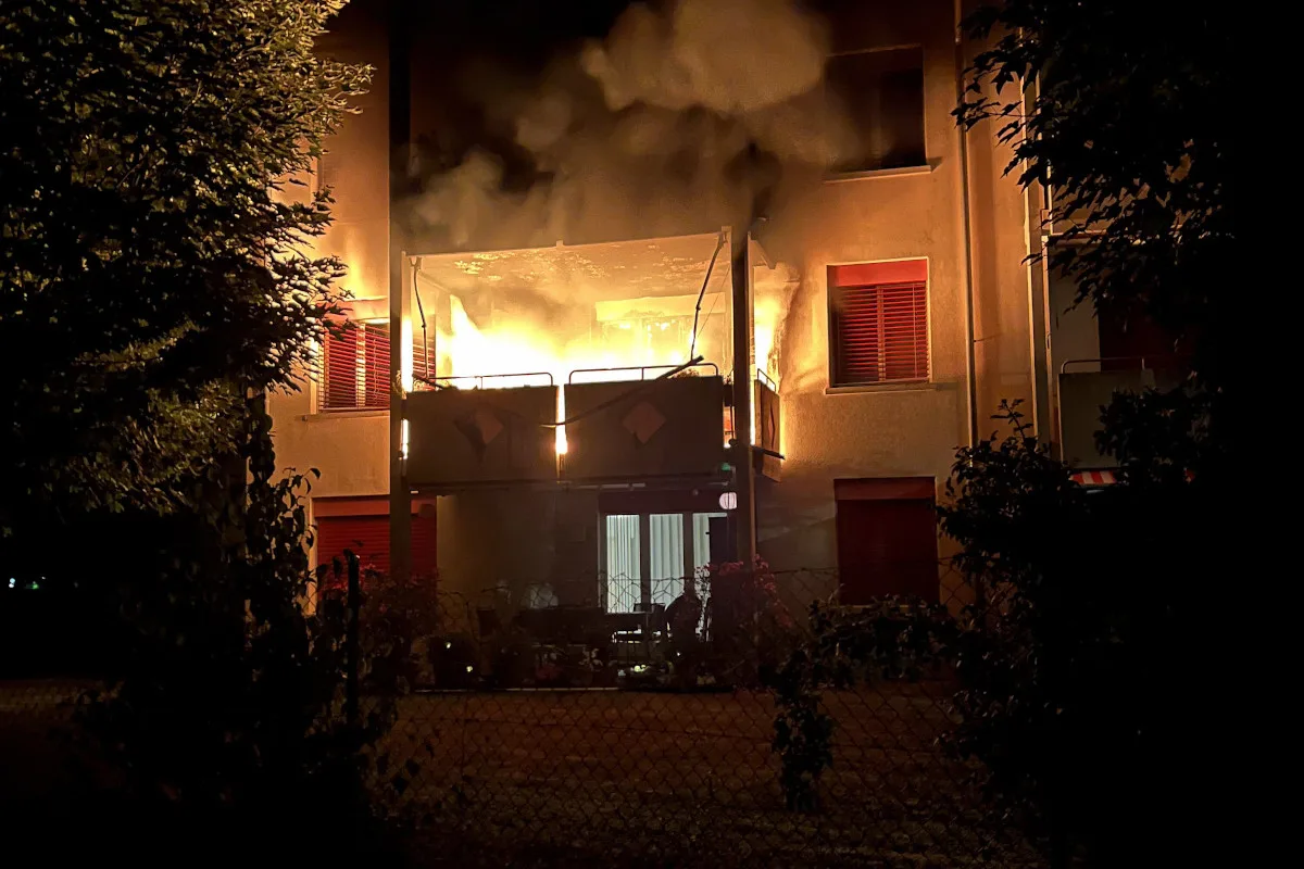 Brand in Leibstadt AG – Wohnung durch Feuer zerstört