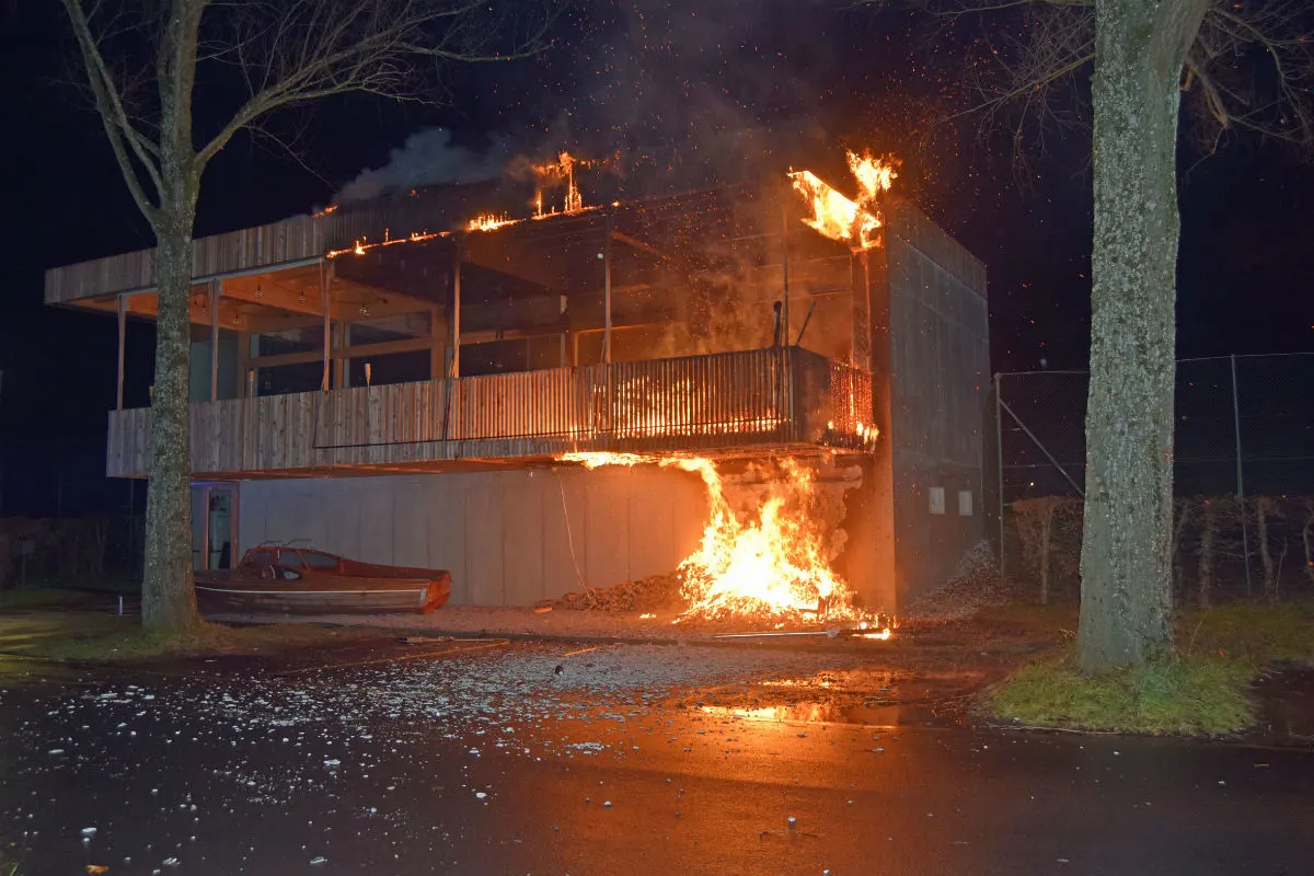Luzern LU - Terrassenbrand bei Restaurant
