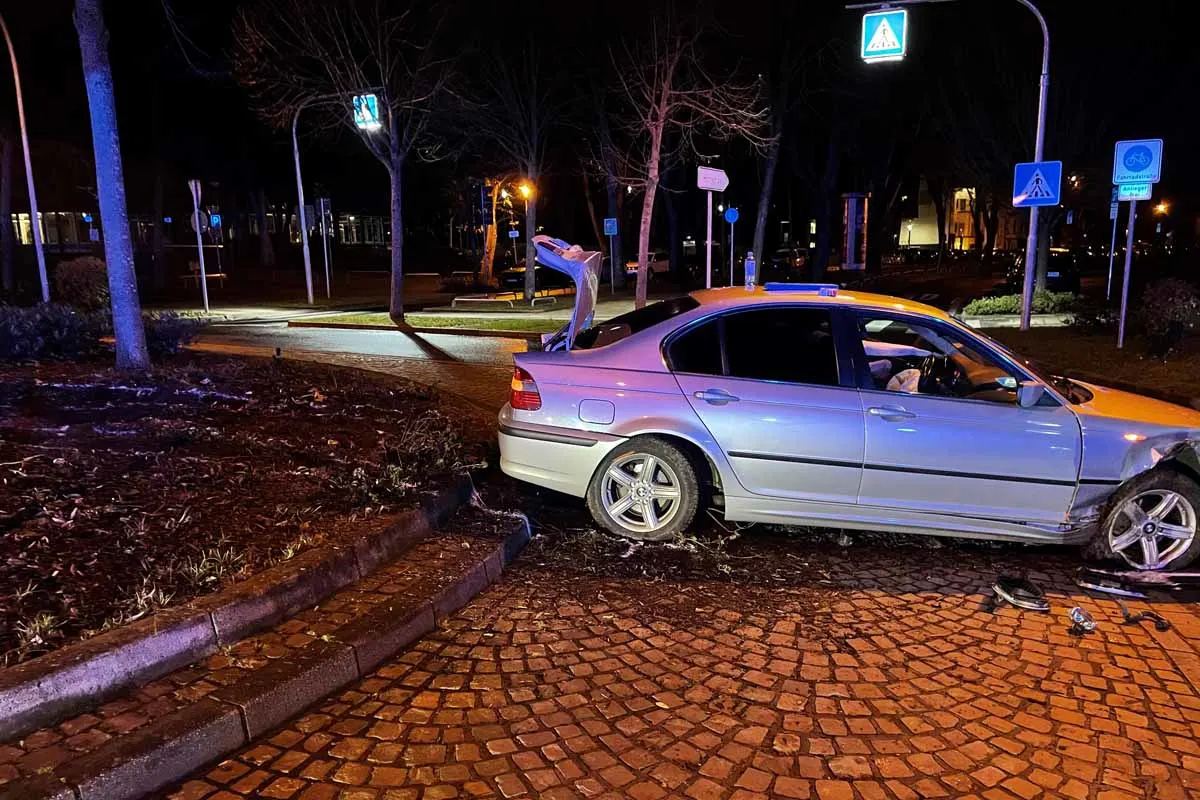 Rheydt  - Junge Frau bei Verkehrsunfall schwer verletzt