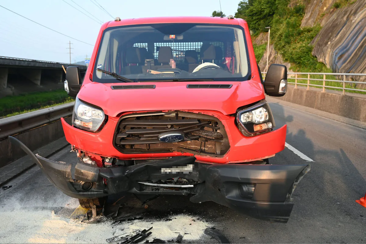 Frontalkollision in St. Margrethen – Autolenkerin verletzt sich bei Unfall